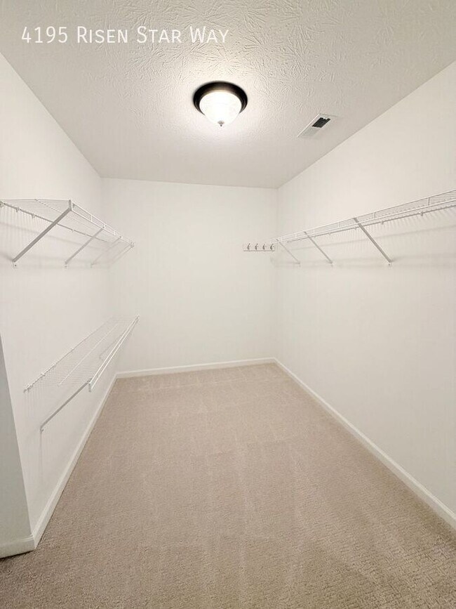 Building Photo - 4195 Risen Star Way