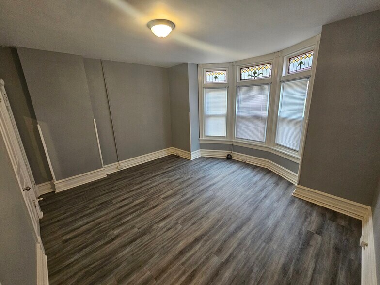 Building Photo - 1650 Mineral Spring Rd