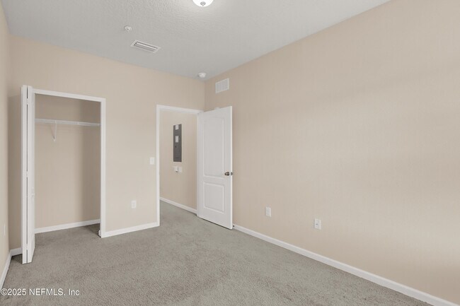 Building Photo - 4931 Key Lime Dr