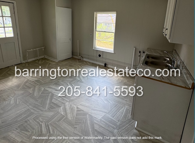 Building Photo - Birmingham / Ensley
