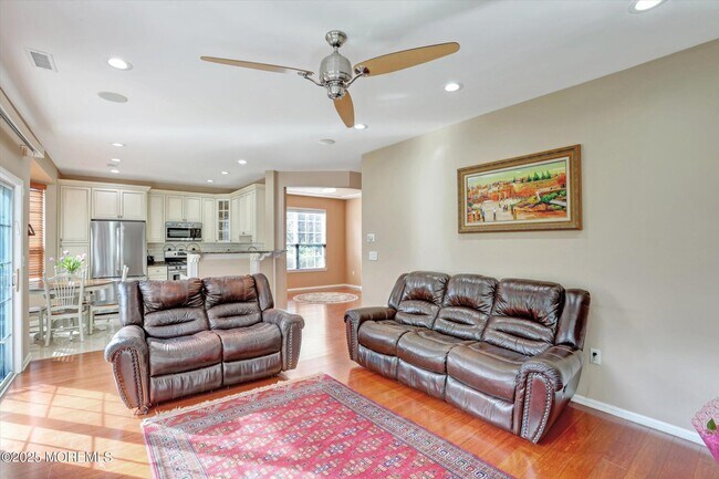 Building Photo - 150 Nathan Dr