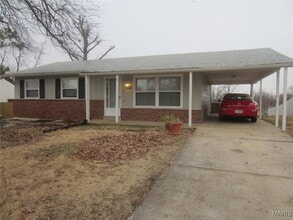 Building Photo - 3909 Southern Aire Dr