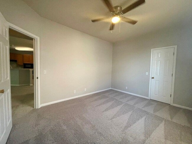 Building Photo - 6046 Ronchamps Dr