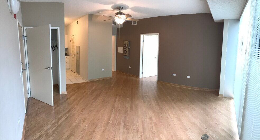 Building Photo - 1720 Maple Ave