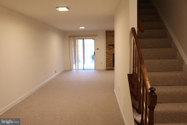 Building Photo - 5900 Wescott Hills Way