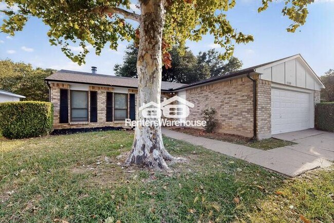 Building Photo - Completely Refreshed and ready for Move IN
