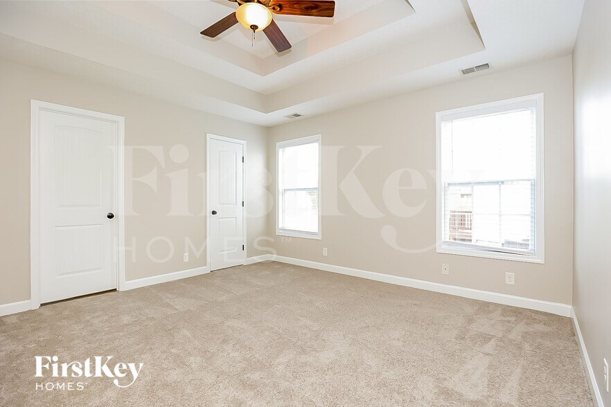 Building Photo - 3800 N Jot Dr