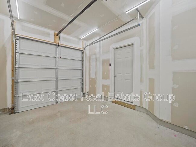 Building Photo - 51 Horace Ct