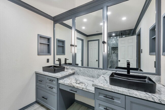 Building Photo - 18 N Star Ridge Cir