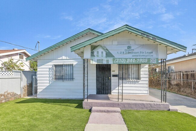 Building Photo - MODERN 2BED/1BATH APARTMENT WITH WASHER/DRYER HOOKUPS | SOUTH LA