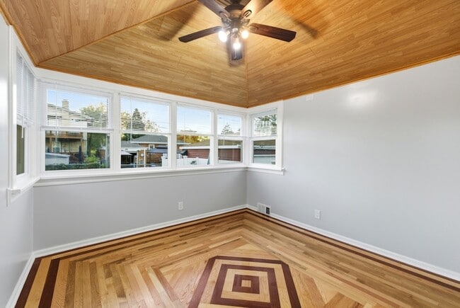 Building Photo - 4656 N Narragansett Ave