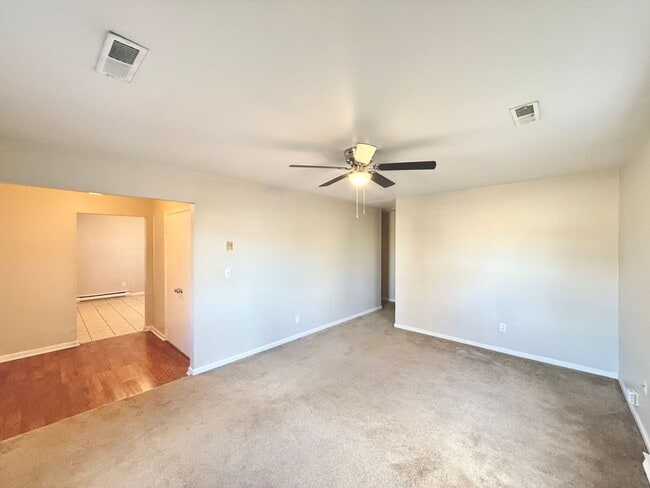 Building Photo - 2770 Laguna Ave