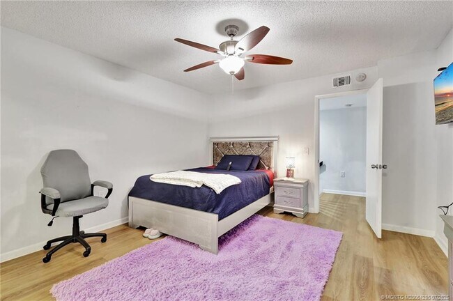 Building Photo - 5907 59th Way