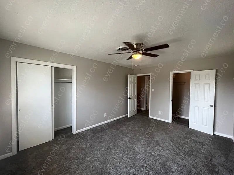 Building Photo - 7012 Yarberry Ln