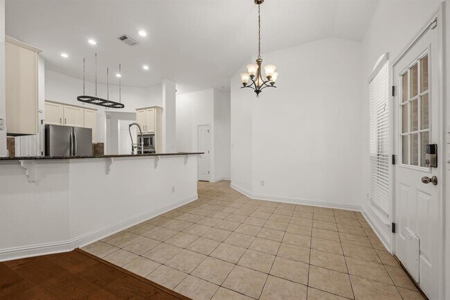 Building Photo - 1309 Horseback Hollow