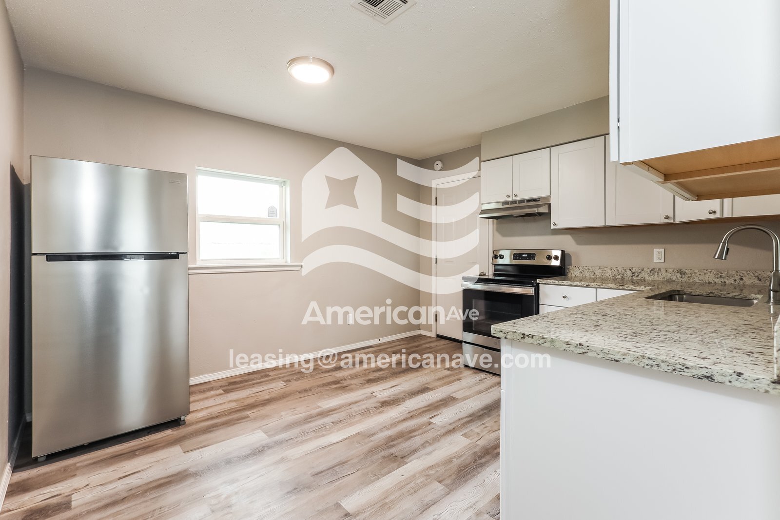 Building Photo - 912 Meadowridge Dr
