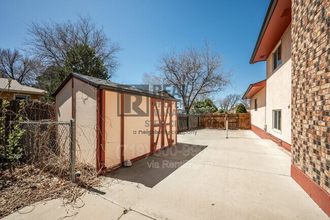 Building Photo - 4314 Blueflax Dr