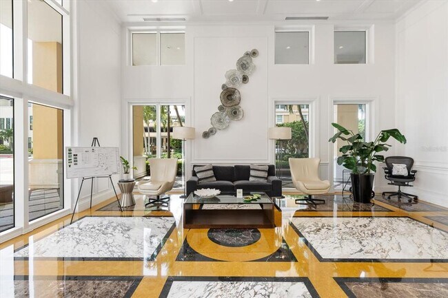 Building Photo - 800 N Tamiami Trl