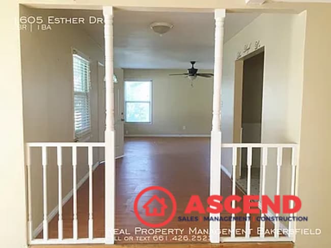 Building Photo - Charming 3 Bedroom Home in Oildale!