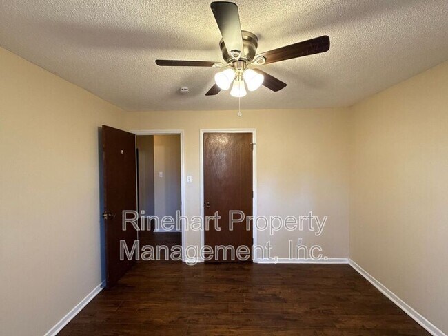 Building Photo - 290 Ratterree Cir