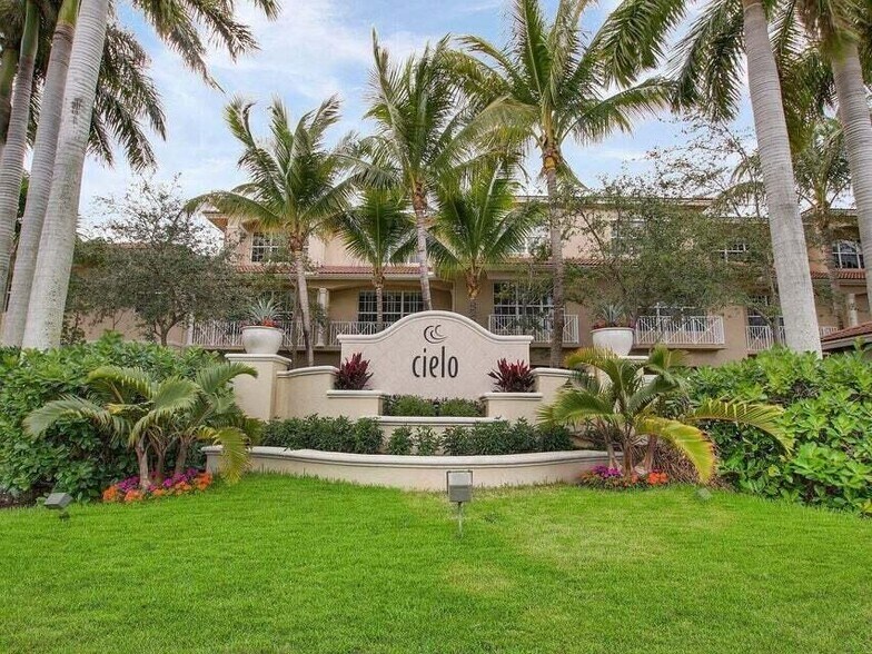 Building Photo - 4803 Sawgrass Breeze Dr