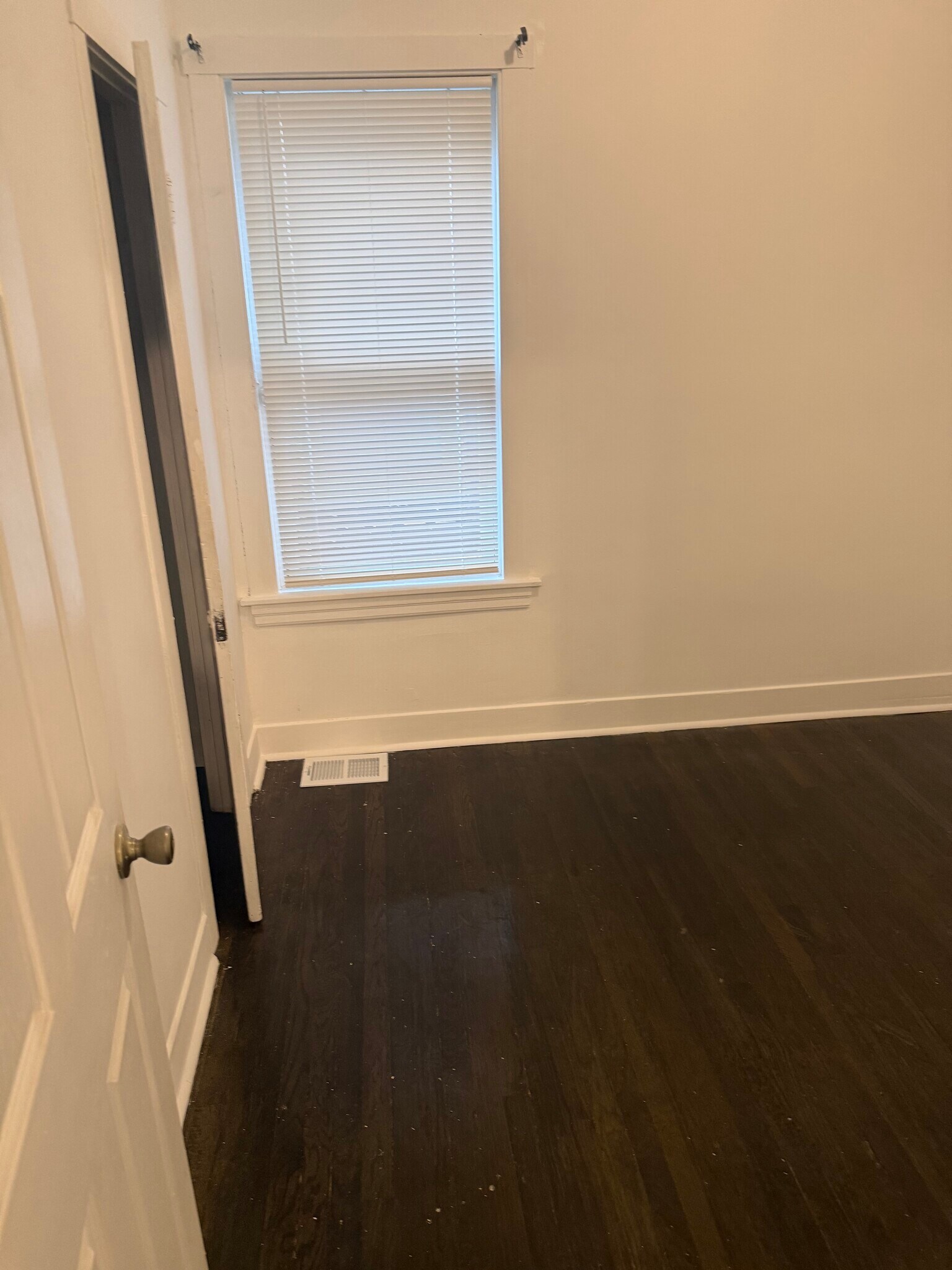 Bedroom 2 - 1155 N Keeler Ave