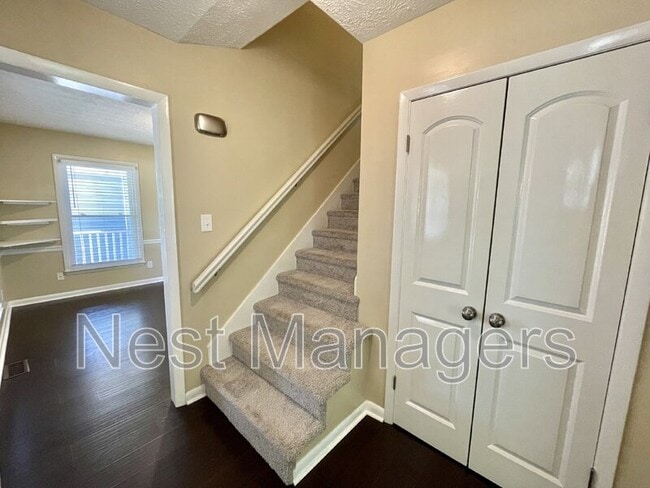 Building Photo - 6817 Bryanstone Way