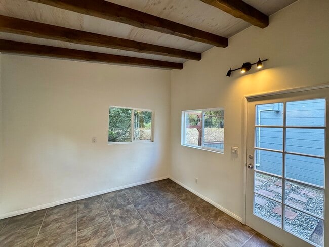 Building Photo - 21620 Circle Trl