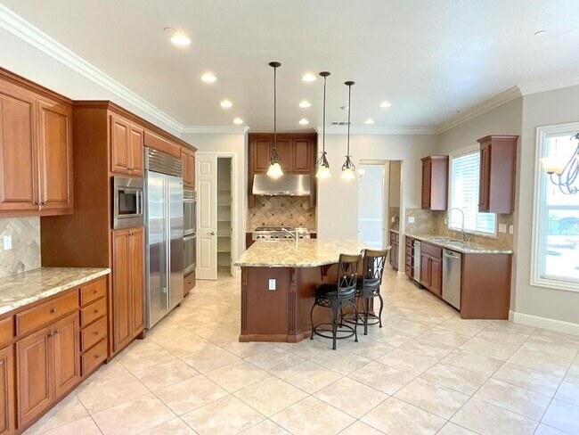 Building Photo - Luxurious & Sought After Home In The Bucolic Hills Of Gated Norris Canyon Estates !