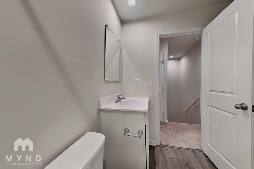 Building Photo - 2227 Fathom Wy