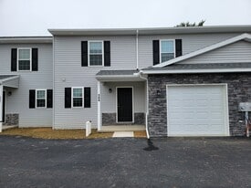 Building Photo - 144 Robert Cir