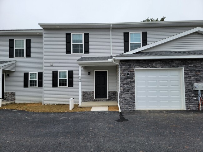 Building Photo - 144 Robert Cir
