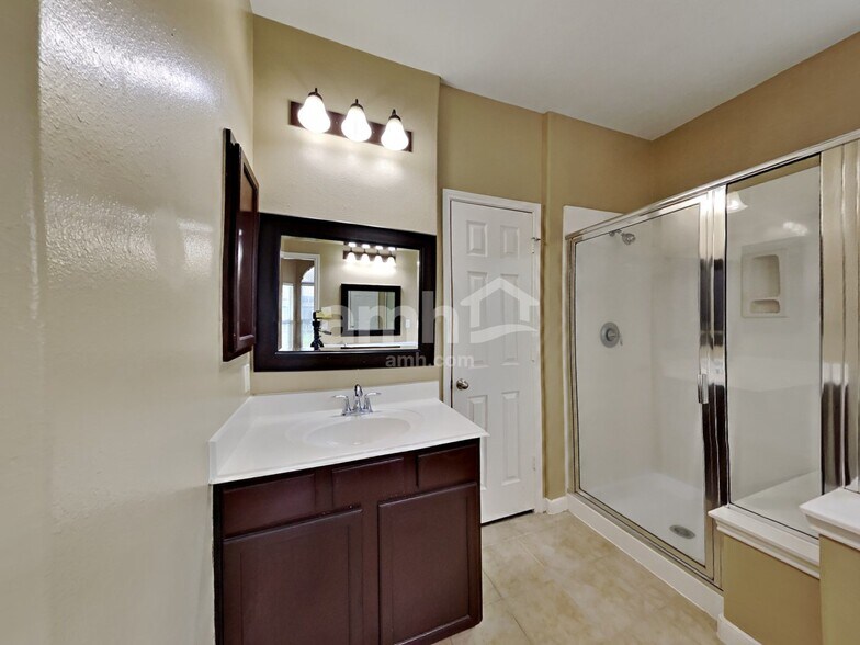 Building Photo - 14302 Baron Creek Ln