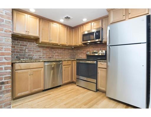 Building Photo - 95 Gainsborough St