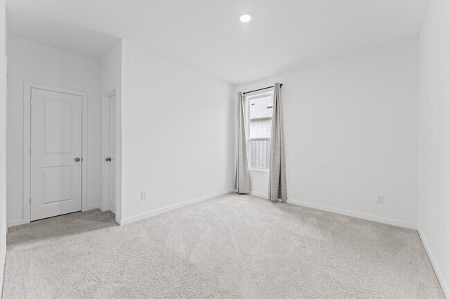 Building Photo - 16503 Mesquite Fld Dr