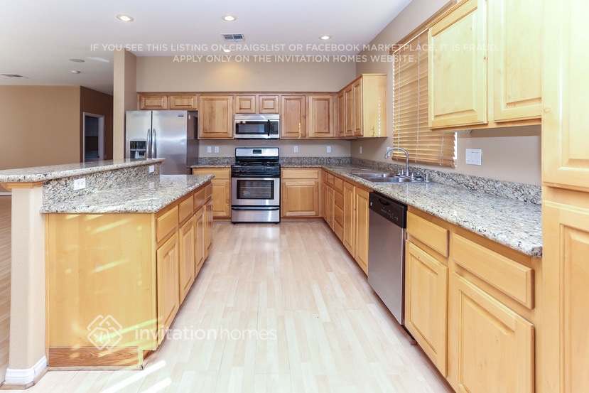 Building Photo - 9025 Barnwell Ave