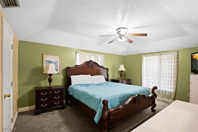 Building Photo - 2039 Golfside Village Dr