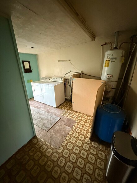 Building Photo - 123.5 S Latah St