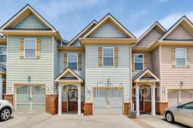 Primary Photo - 2207 River Park Ct