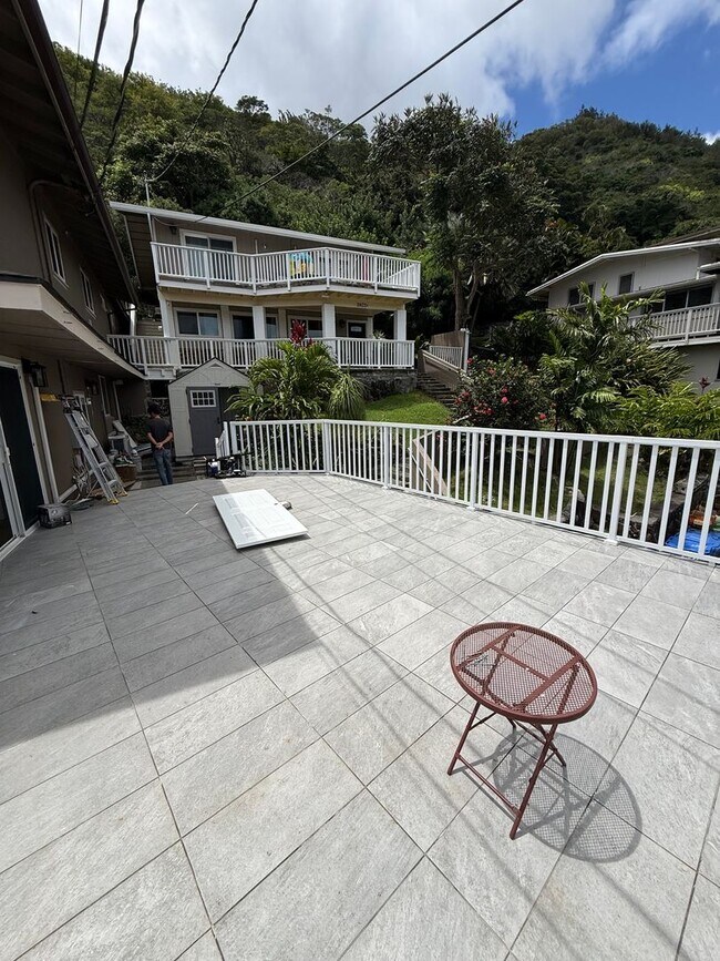 Building Photo - 2622B Waolani Ave