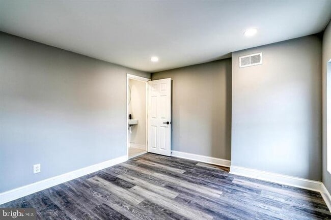 Building Photo - 160 East St