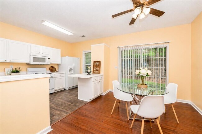 Building Photo - 1745 Kilmington Ct