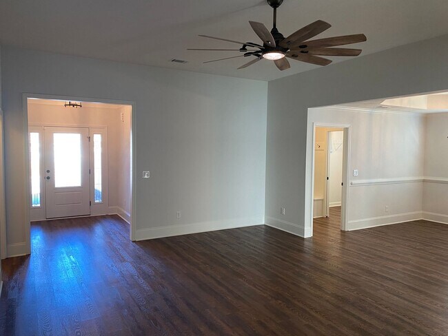 Building Photo - 3632 Kearsley St