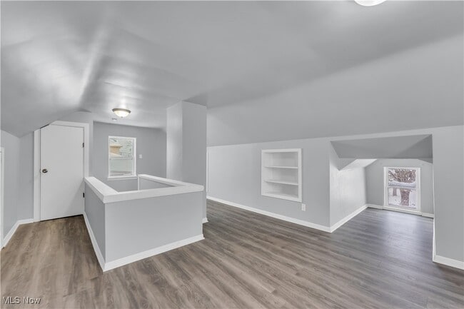 Building Photo - 15304 Benhoff Dr