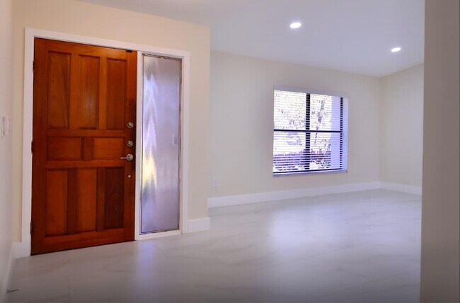 Building Photo - 11516 SW 54th St