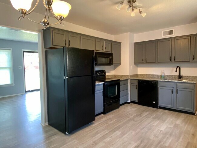 Building Photo - 6300 Hackberry Way