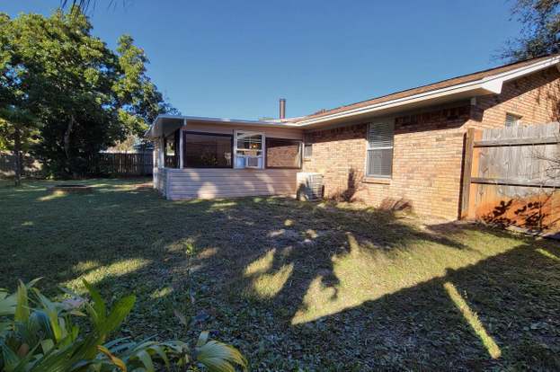 Building Photo - 1223 Redwood Ln