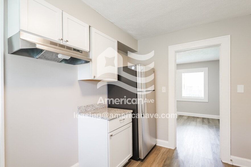 Building Photo - 2126 Dequincy St