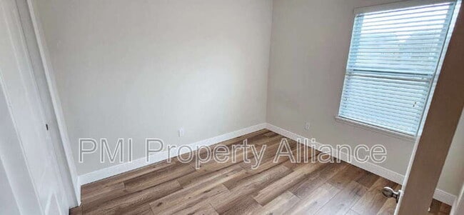 Building Photo - 7712 Rigby St