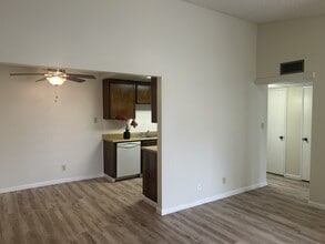 Building Photo - 1313 Floyd Ave